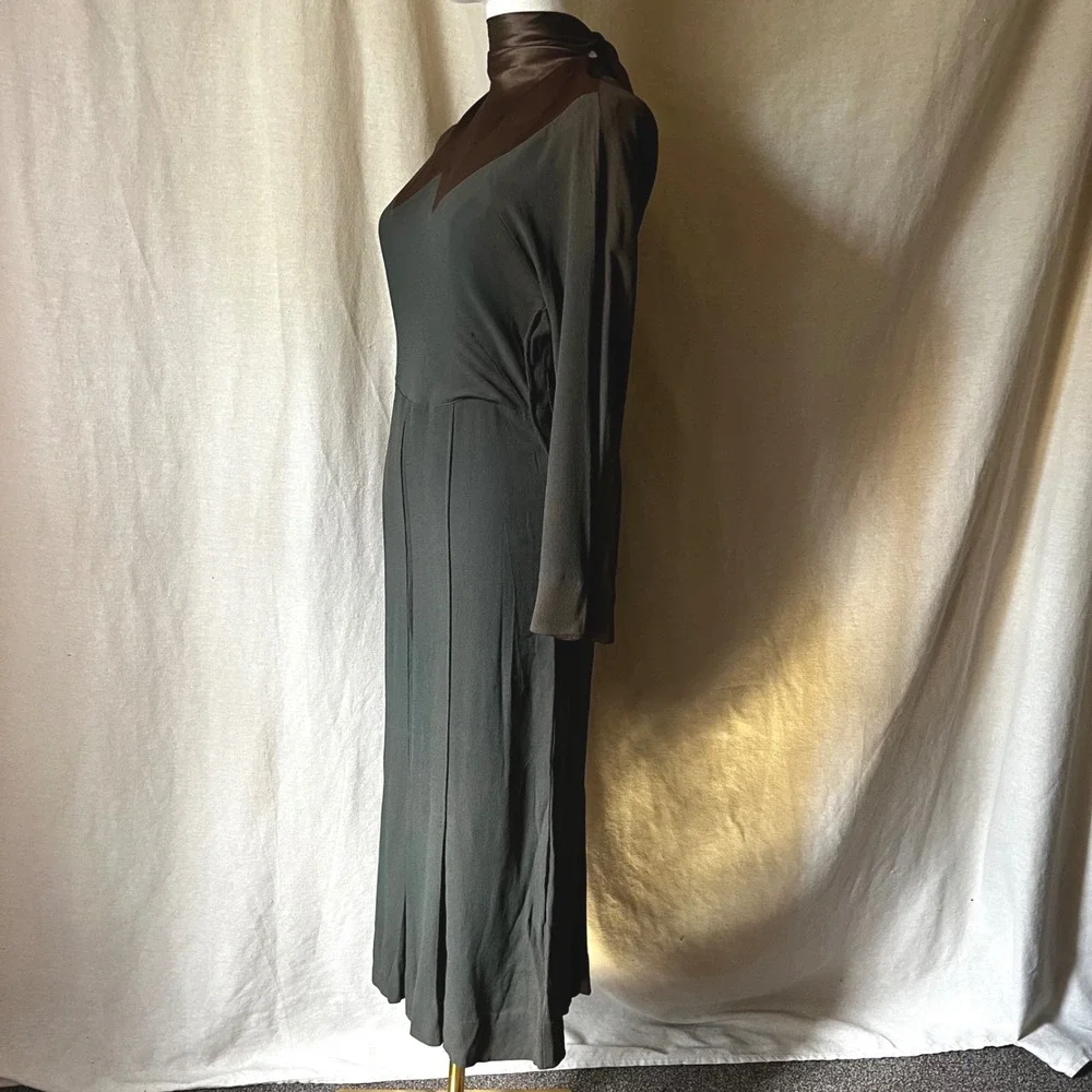Vintage 1940s Forest Green High Neck Tie Dress Button Back Bell Sleeve XS S